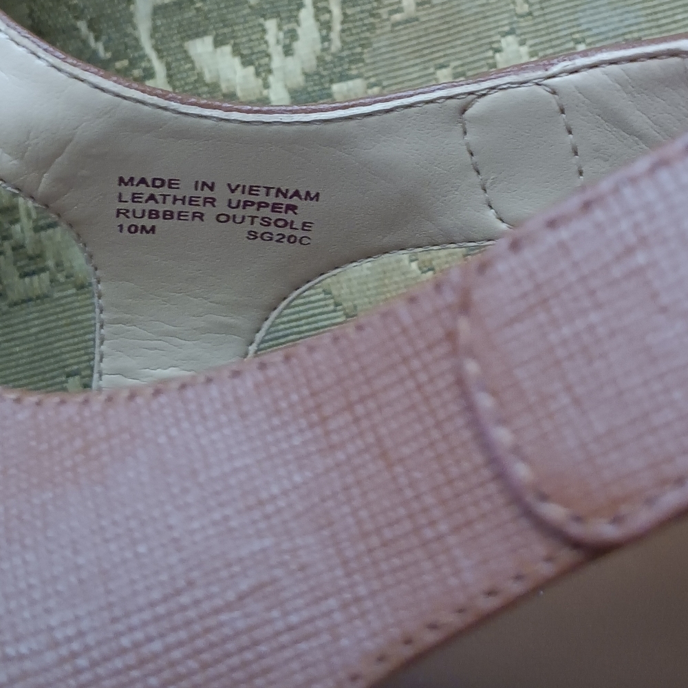 Size 10 MK Shoes Never Worn - Picture 5 of 6
